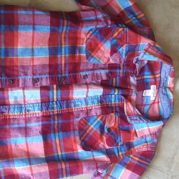 Button up shirt - Picture 2 of 2